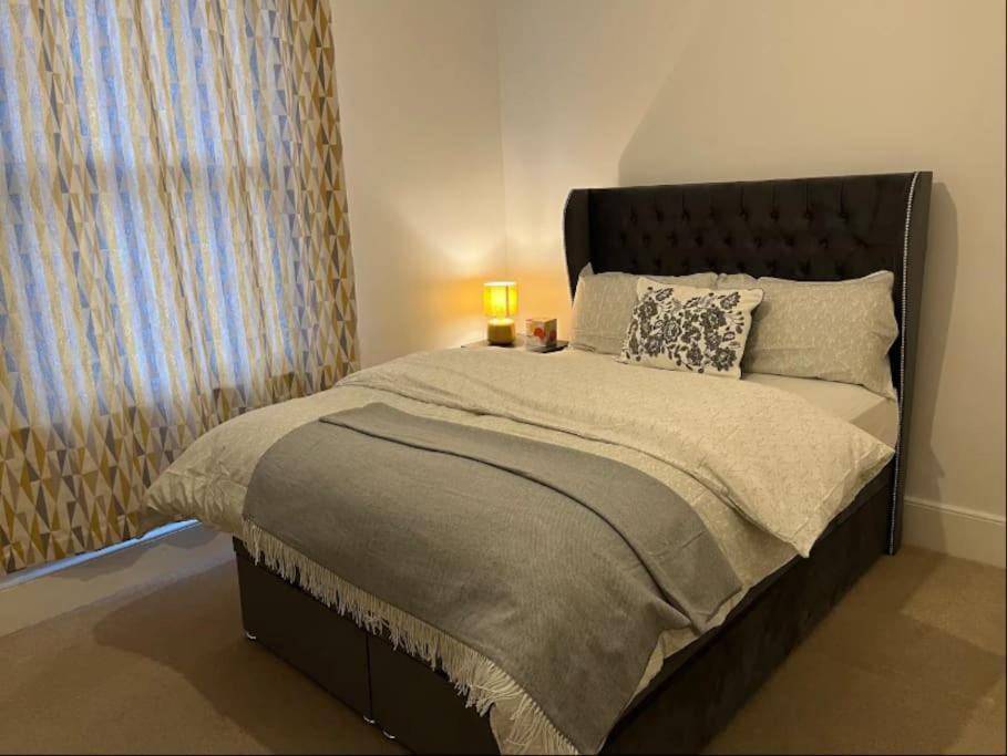 Two Bedroom Flat In London Exteriör bild