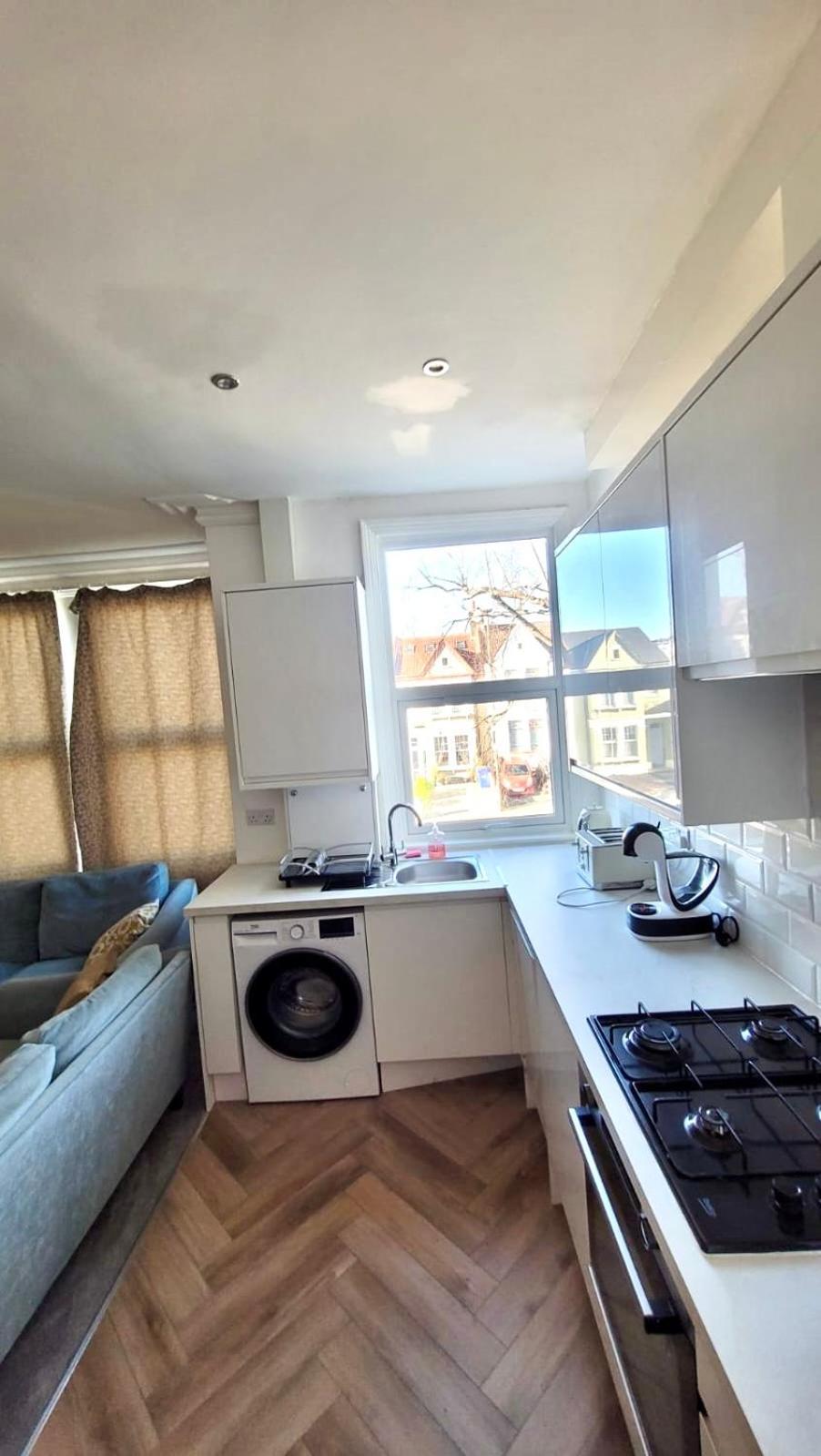 Two Bedroom Flat In London Exteriör bild